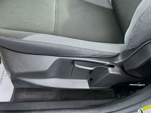 Used 2013 Ford Focus SE image 17