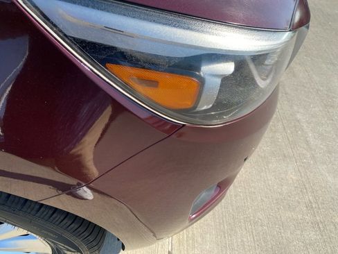 Used 2017 Kia Sedona LX w/ LX Essentials Premium Package FWD image 28