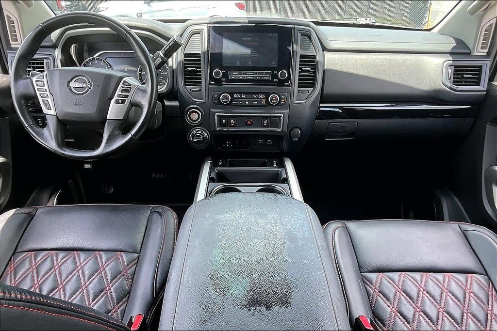 Used 2024 Nissan Titan SV w/ SV Convenience Package AWD/4WD image 7