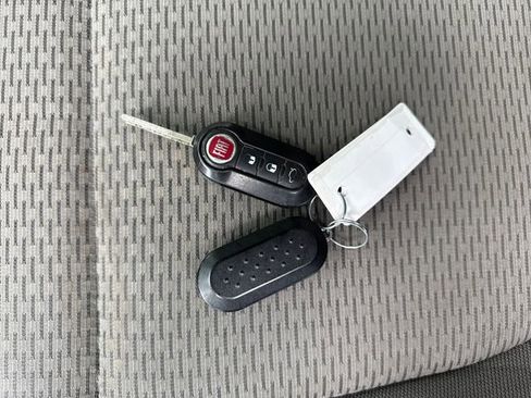 Used 2013 FIAT 500 Sport w/ Beats Audio Pkg FWD image 28