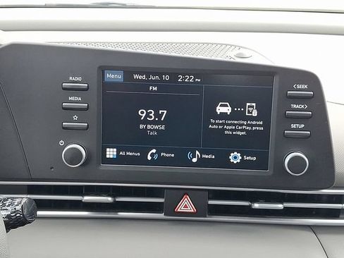 Certified 2024 Hyundai Elantra SE FWD image 16