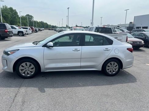 Used 2019 Kia Rio S FWD image 1