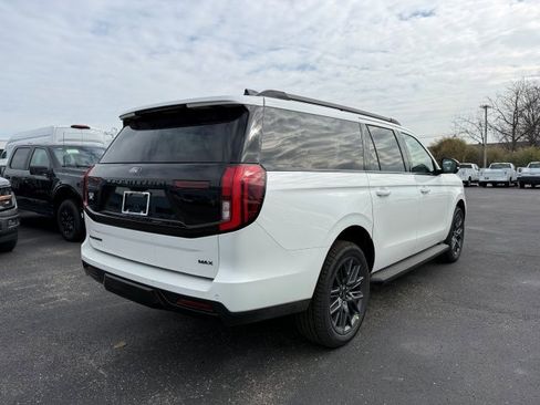 New 2026 Ford Expedition Max Platinum w/ Stealth Appearance Package AWD/4WD image 7