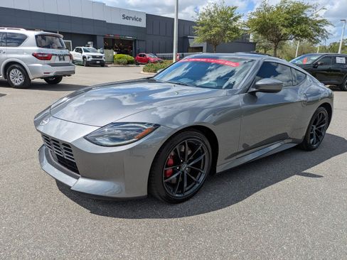Certified 2025 Nissan Z Performance w/ Floor Mat Package RWD image 8