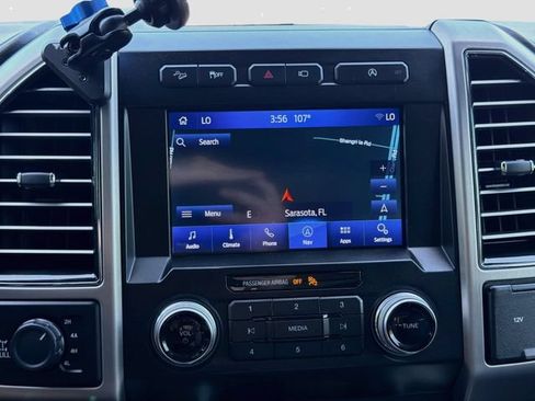 Used 2019 Ford F150 Platinum w/ Equipment Group 701A Luxury AWD/4WD image 31