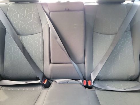 Used 2024 Toyota RAV4 XLE FWD image 23
