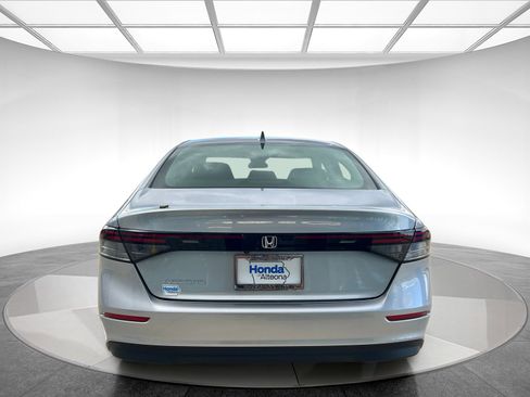 New 2025 Honda Accord LX image 4