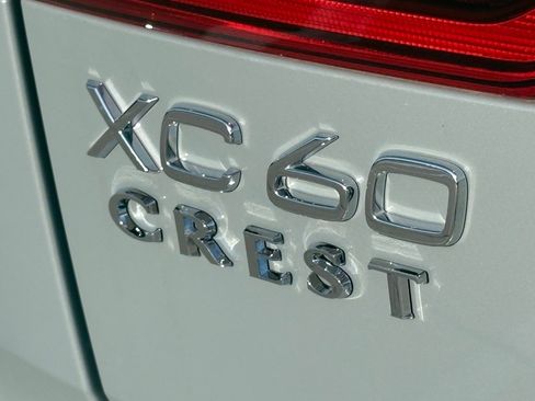 New 2026 Volvo XC60 T8 Ultra w/ Protection Package Premier image 9