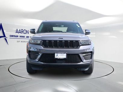 Used 2023 Jeep Grand Cherokee Altitude