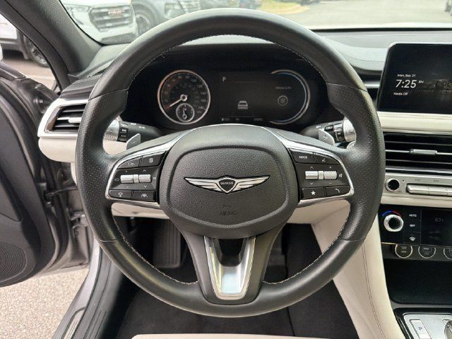 Used 2025 Genesis G70 2.5T AWD/4WD image 23