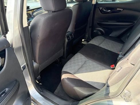 Used 2021 Nissan Rogue Sport SV FWD image 26