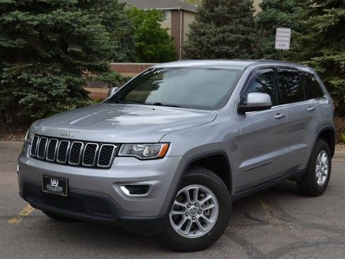 Used 2018 Jeep Grand Cherokee Laredo AWD/4WD image 1