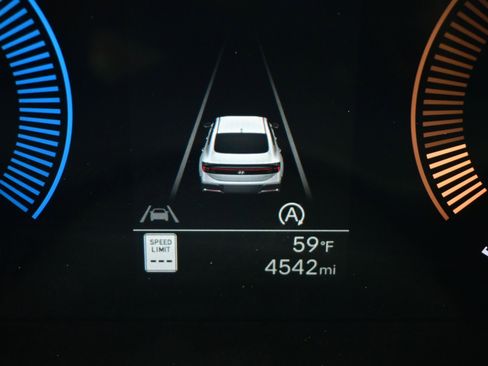 Certified 2026 Hyundai Sonata SE FWD image 24