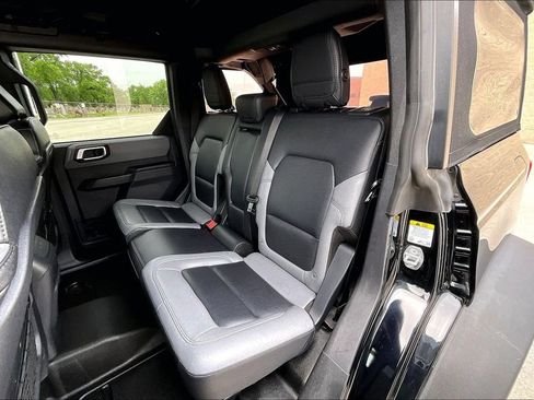 Certified 2024 Ford Bronco Big Bend w/ Sasquatch Package AWD/4WD image 24