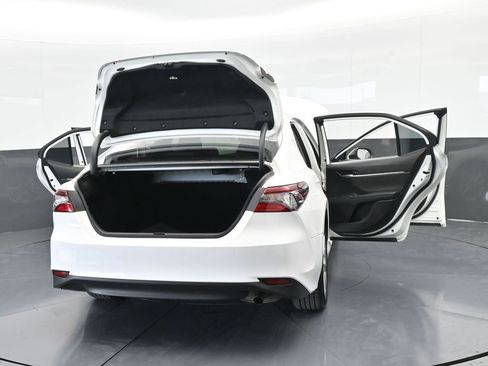 Used 2024 Toyota Camry LE image 73