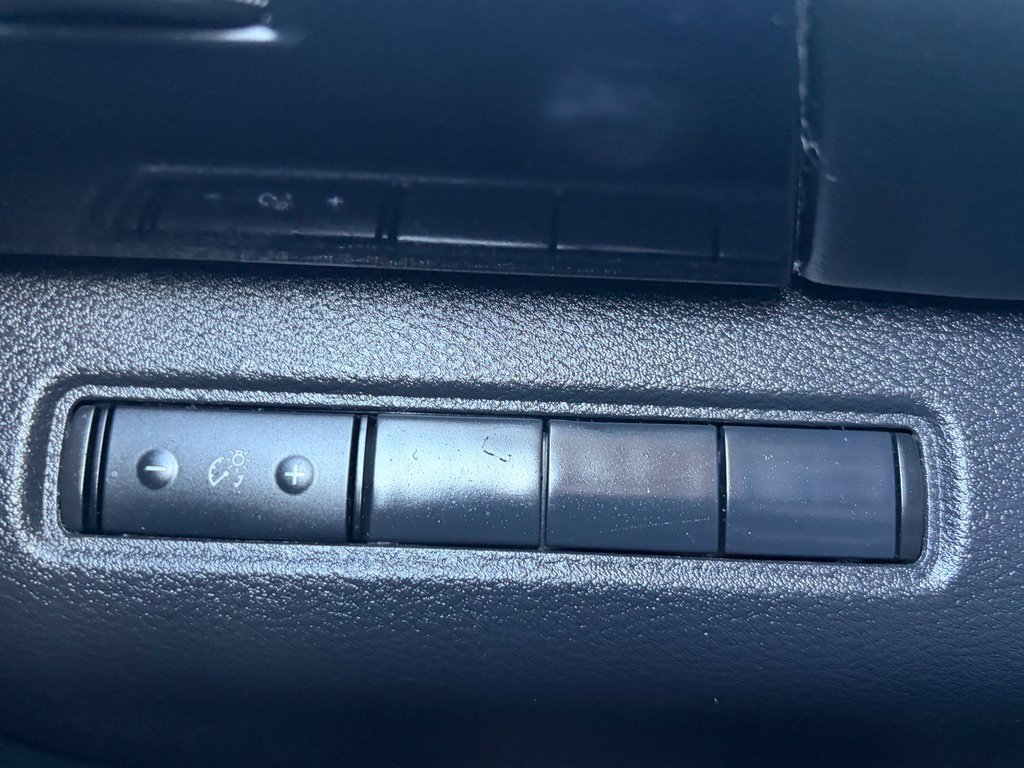 Used 2023 Nissan Pathfinder S FWD image 41