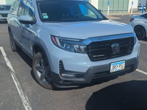 Used 2022 Honda Ridgeline RTL-E image 2