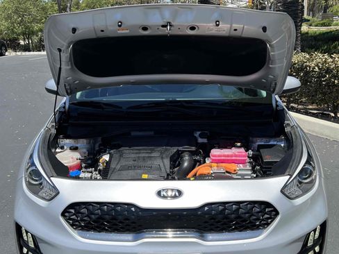 Used 2020 Kia Niro LX FWD image 19