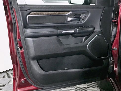 Used 2019 RAM 1500 Laramie image 26