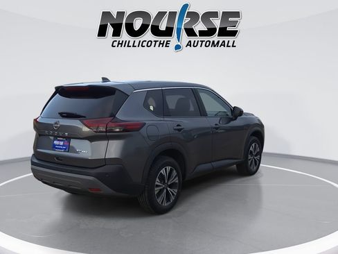 Used 2023 Nissan Rogue SV image 8