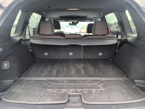 Used 2025 Honda Passport EX-L image 5