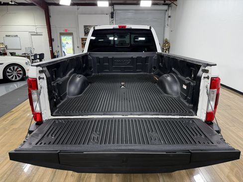 Used 2019 Ford F350 Lariat w/ Lariat Ultimate Package AWD/4WD image 8