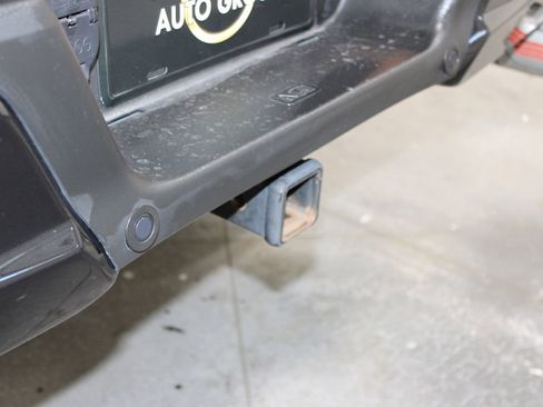 Used 2019 Ford F150 Lariat w/ Equipment Group 502A Luxury AWD/4WD image 31