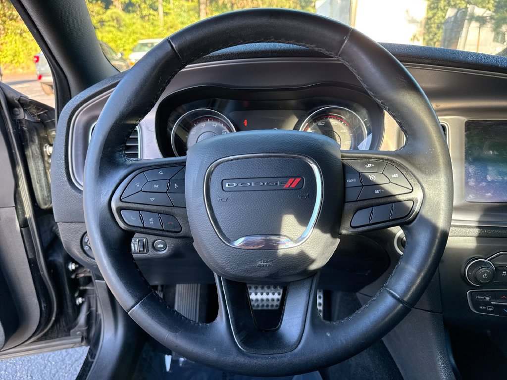 Used 2023 Dodge Charger SXT RWD image 16