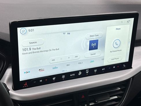 Certified 2025 Ford Escape Platinum image 18