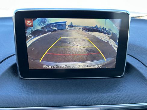 Used 2015 MAZDA MAZDA3 s Grand Touring w/ Technology Package image 21