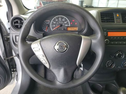 Used 2015 Nissan Versa S image 21