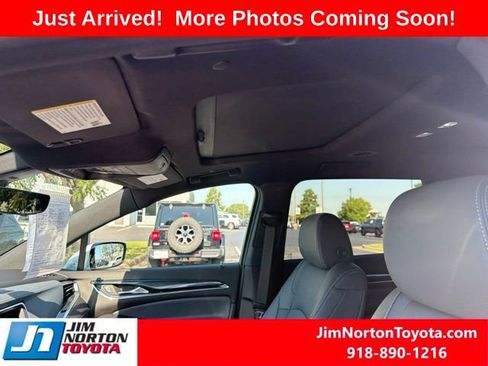 Used 2022 Buick Enclave Essence w/ Experience Buick Package AWD/4WD image 11