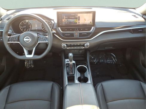 Certified 2023 Nissan Altima 2.5 SR w/ SR Premium Package FWD image 14