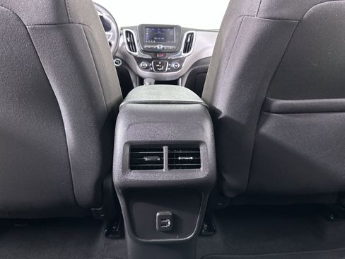 Used 2023 Chevrolet Equinox LT image 58