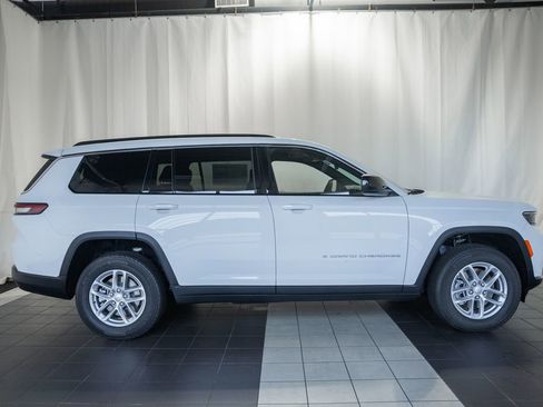 New 2026 Jeep Grand Cherokee L Laredo w/ Trailer Tow Package AWD/4WD image 3