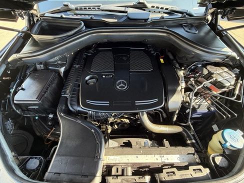 Used 2018 Mercedes-Benz GLE 350 4MATIC w/ Premium 1 Package image 18