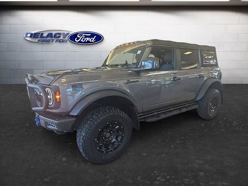 Used 2022 Ford Bronco Black Diamond AWD/4WD image 2