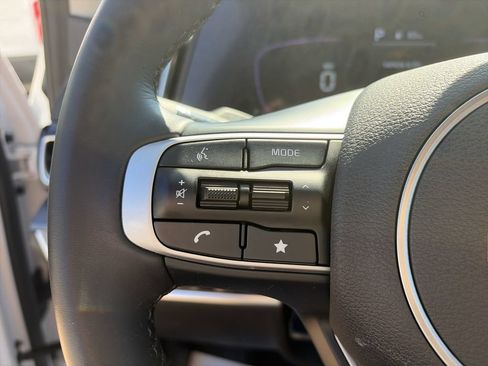 Used 2024 Kia Sportage EX FWD image 20