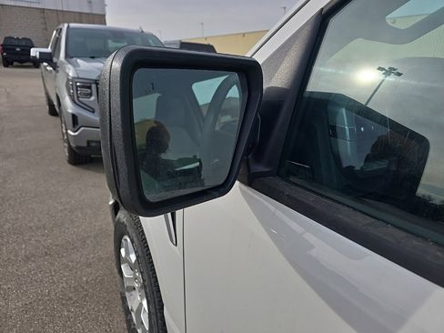 Used 2023 Ford F150 XLT image 7