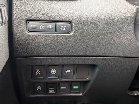 Used 2017 Nissan Rogue SL w/ SL Premium Package image 19