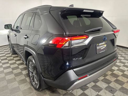 Used 2022 Toyota RAV4 Limited AWD/4WD image 3