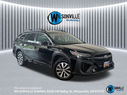 Certified 2023 Subaru Outback Premium AWD/4WD image 1