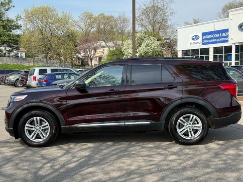 Used 2022 Ford Explorer XLT w/ Equipment Group 202A image 11