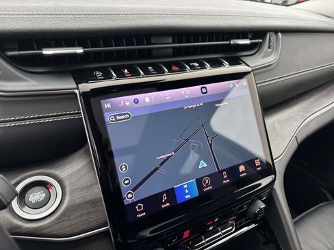 Used 2021 Jeep Grand Cherokee L Limited image 22