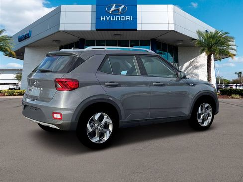 New 2026 Hyundai Venue SEL FWD image 9