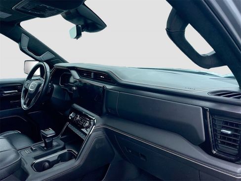 Used 2023 GMC Sierra 1500 AT4X image 25