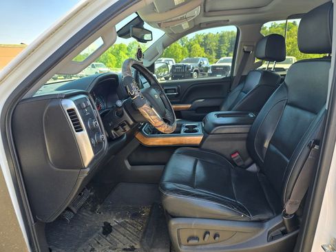 Used 2017 Chevrolet Silverado 1500 LTZ w/ Sport Package AWD/4WD image 4