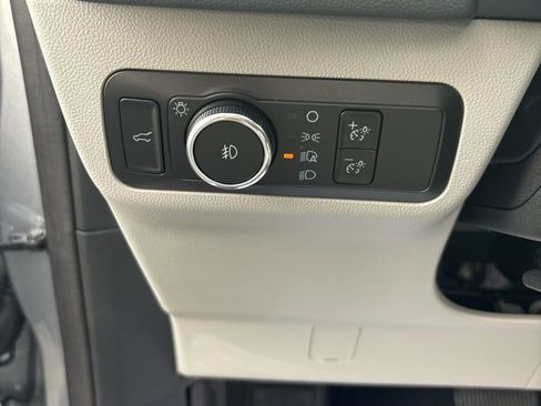 Used 2023 Ford Escape Platinum w/ Premium Technology Package image 48