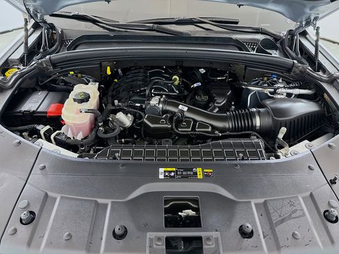 Used 2024 Jeep Grand Cherokee L Summit w/ High Altitude Package image 31