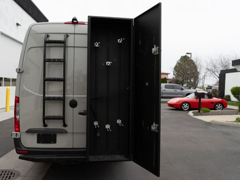 Used 2020 Mercedes-Benz Sprinter 3500 image 90